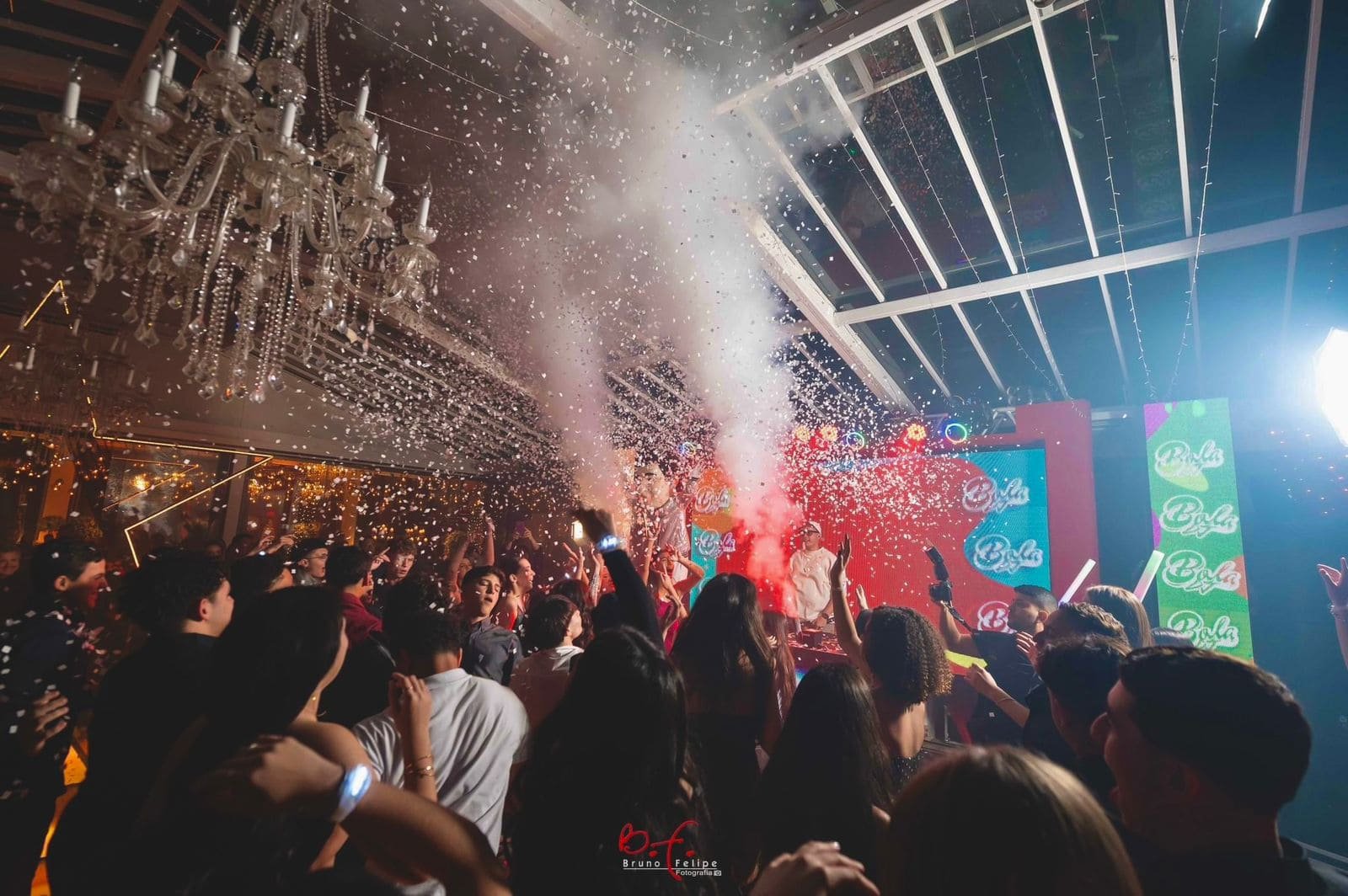 DJ para Festa de Debutante: 5 motivos para ter o DJ Bola no seu Grande Dia