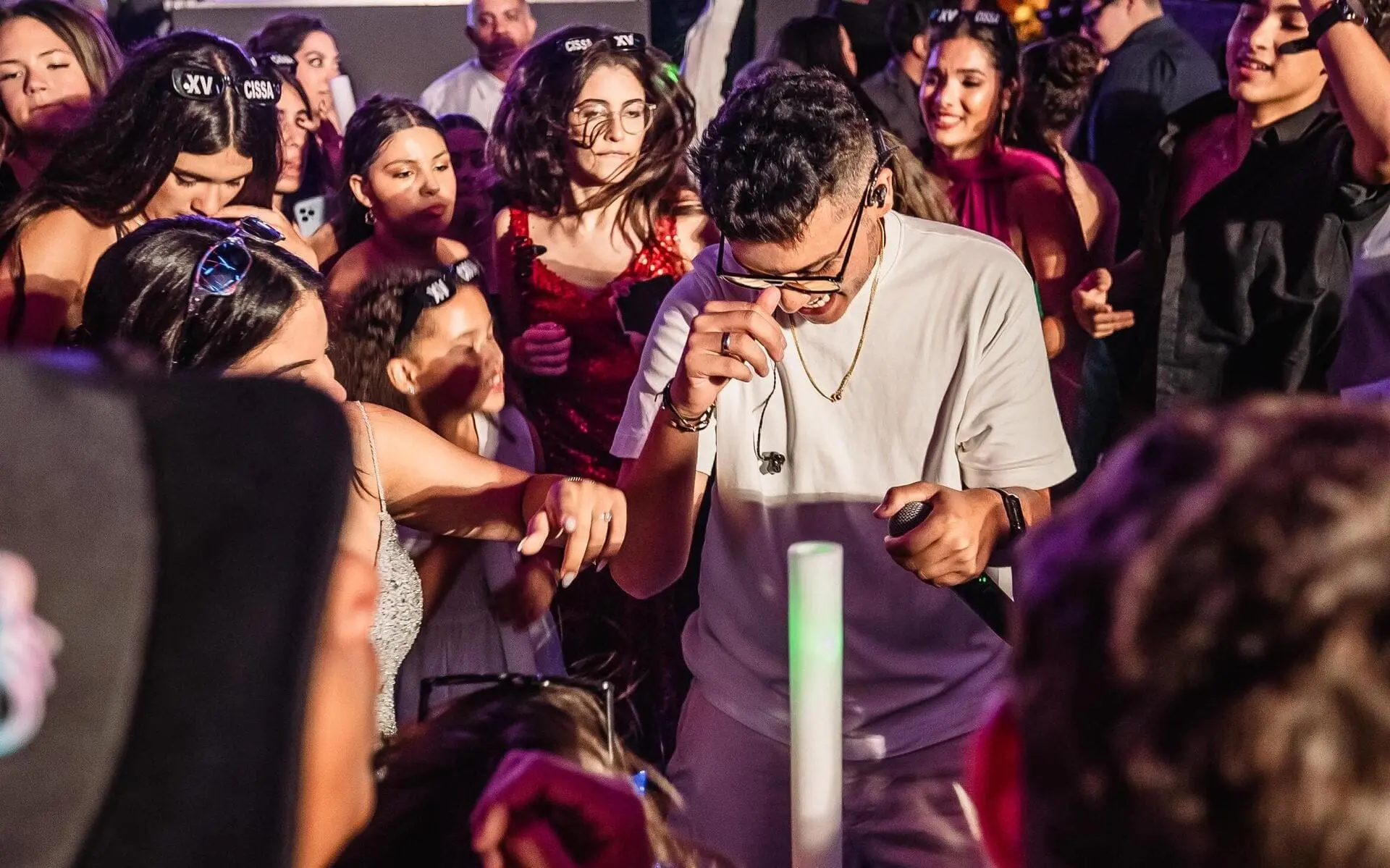 Os segredos do DJ Bola para fazer a pista bombar do início ao fim